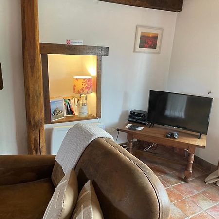 Saint-Martin-Landelles La Cahudiere מראה חיצוני תמונה